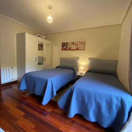 Сasa de vacaciones Comillas Chalet La Higuera on Comillas beach Casasola