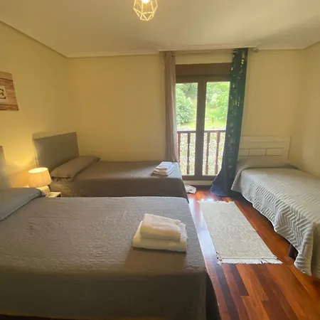 Comillas Chalet La Higuera on Comillas beach Сasa de vacaciones Casasola