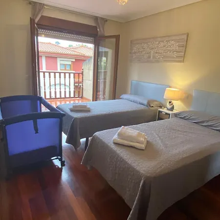 Comillas Chalet La Higuera on Comillas beach Сasa de vacaciones Casasola