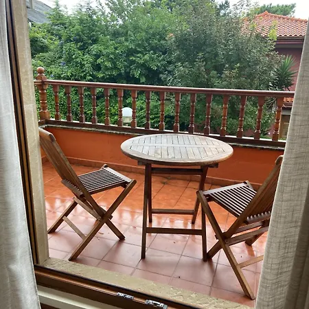 Comillas Chalet La Higuera on Comillas beach Сasa de vacaciones Casasola