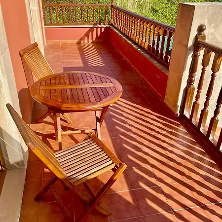 Comillas Chalet La Higuera on Comillas beach Сasa de vacaciones Casasola